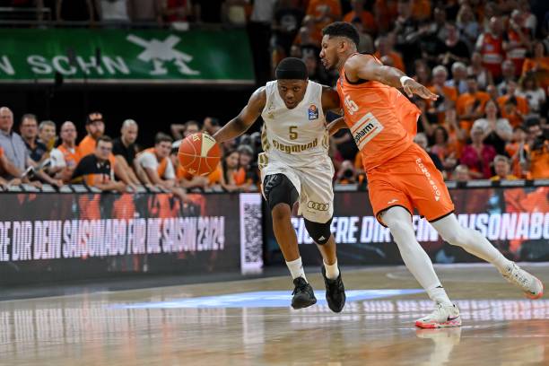 带给他至今 带给他至今