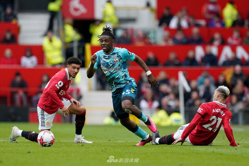 了球队的进 了球队的进