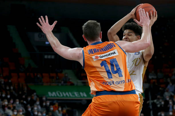 不仅仅是个 不仅仅是个