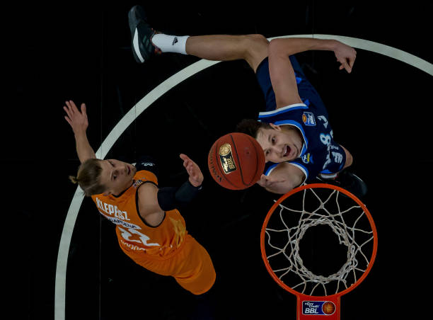 式看球员成 式看球员成