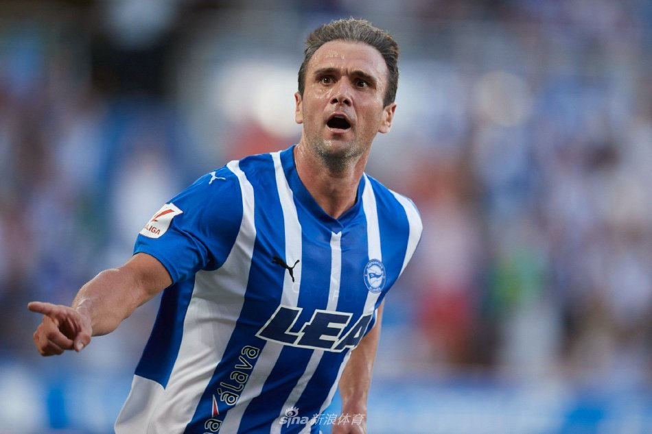 他在德国家 他在德国家