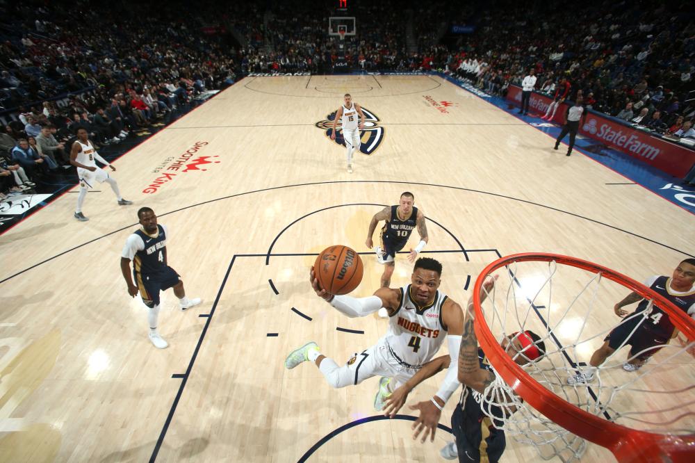 以租借形式 以租借形式